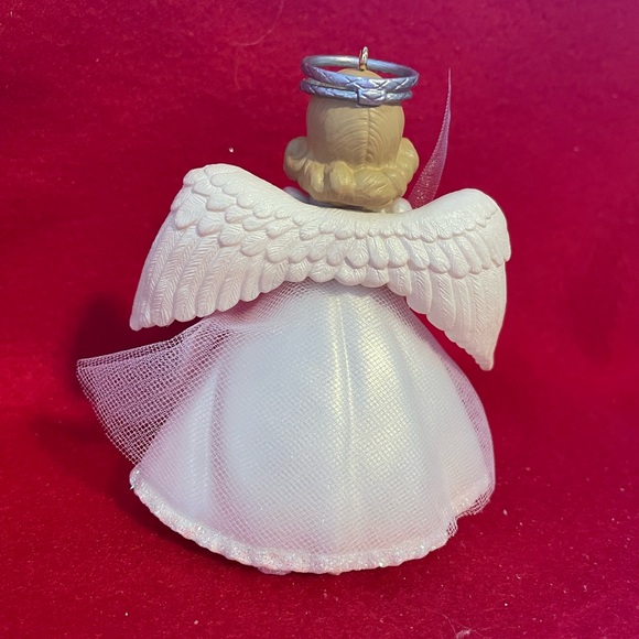 Twilight Angel Madame Alexander Doll Hallmark Ornament - Picture 3 of 4